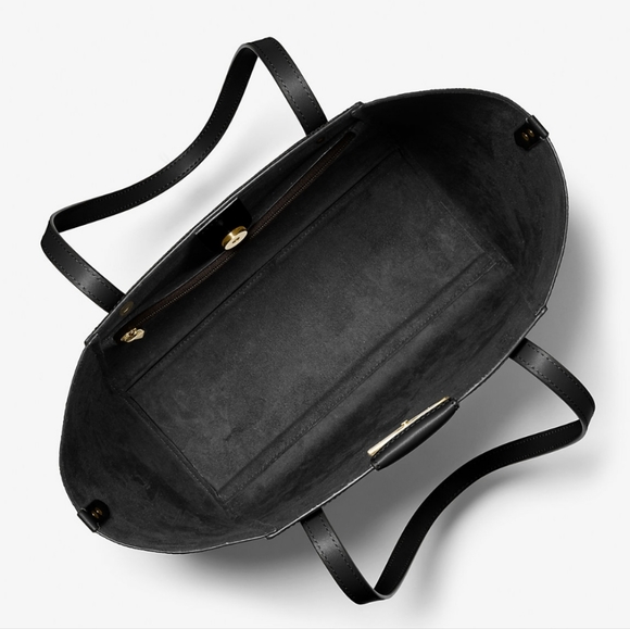 Michael Kors Karlie Large Shoulder Bag - Picture 6 of 9